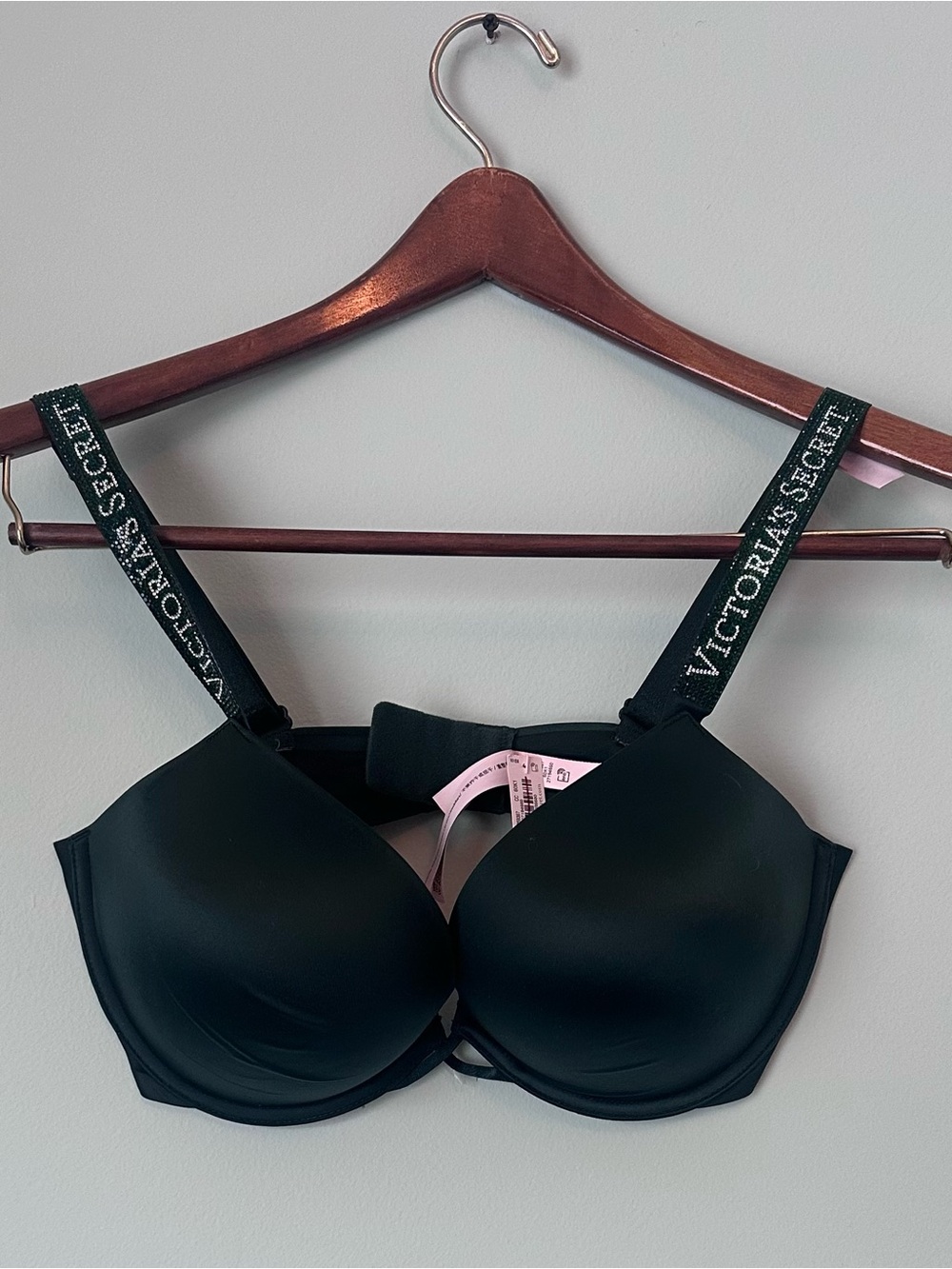 NWT Deep Green Victoria’s Secret 36D Push-Up Bra w/ Rhinestone Embellishment